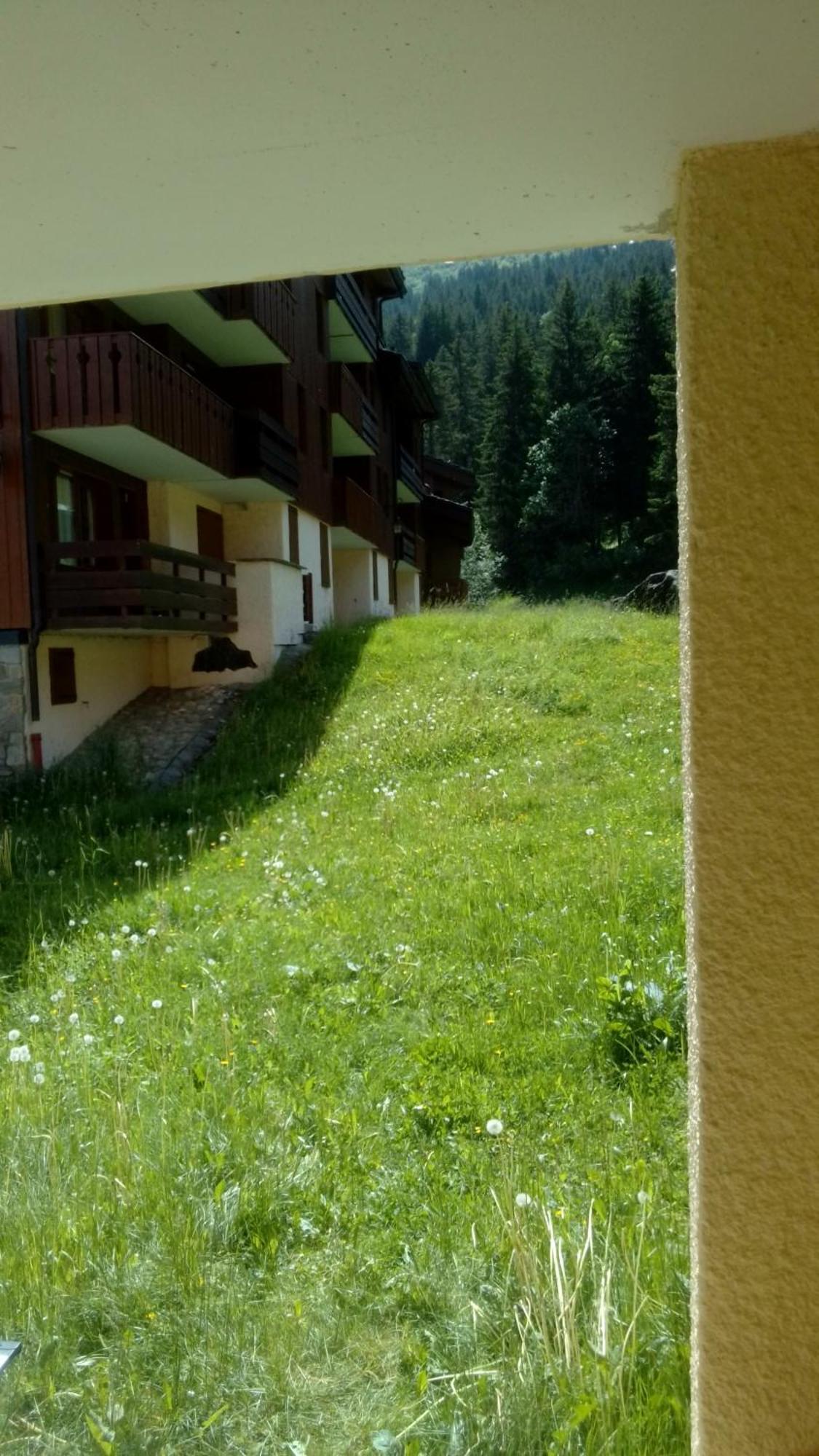 Appartement Au Pied Des Pistes Valmorel Exterior photo